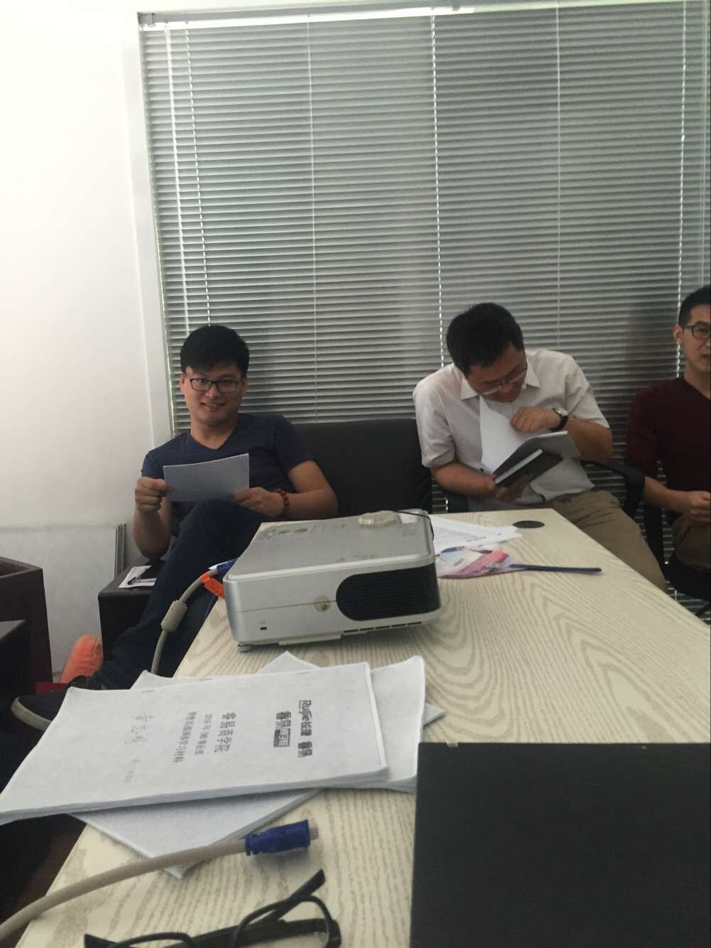 QQ图片20160524072424.jpg